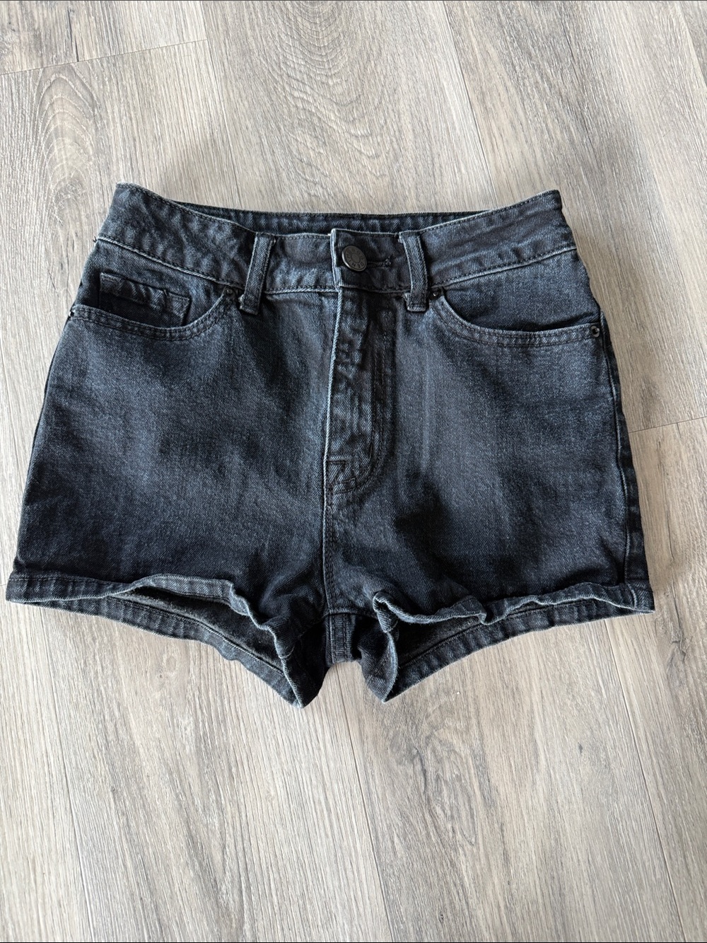 BDG Black Washed Denim High-Rise Jean Shorts size 24